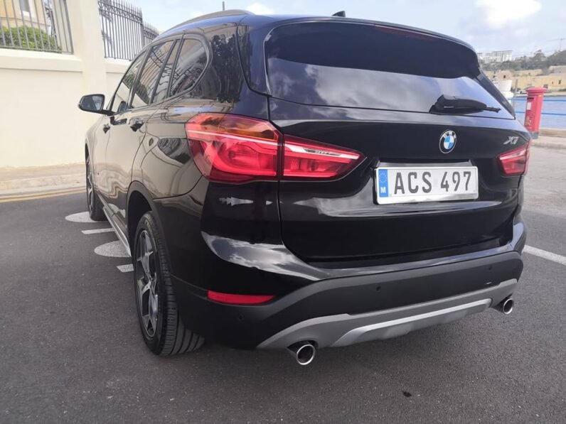
								BMW X1 Xdrive X-line full									