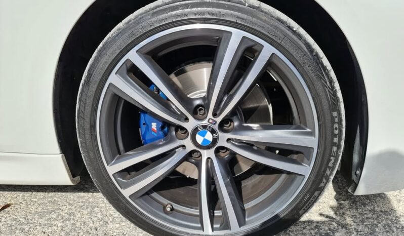 
								BMW 3 Series 330e Msport Plug-in Hybrid full									